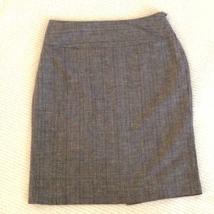 Banana Republic gray pencil skirt